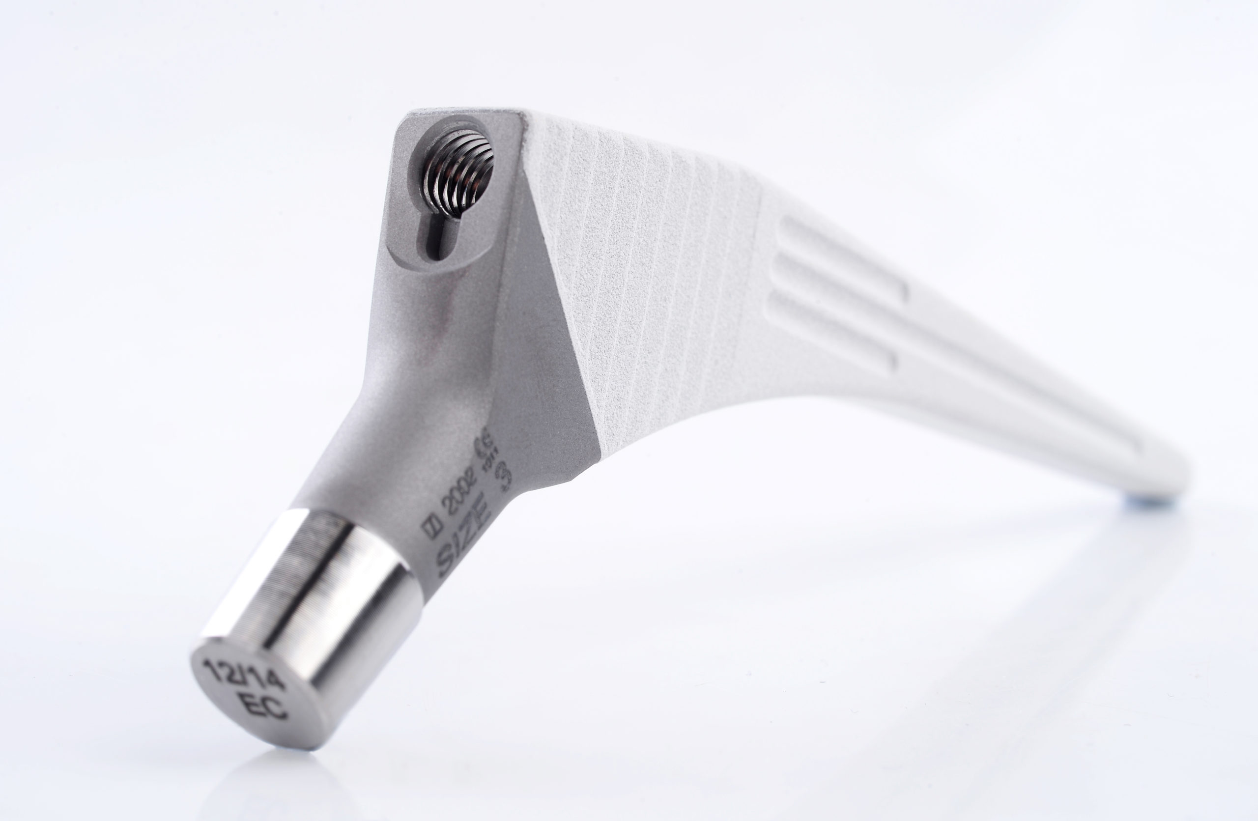 Pannon cement nélküli, lateralizált csípőprotézis szár - Image 2